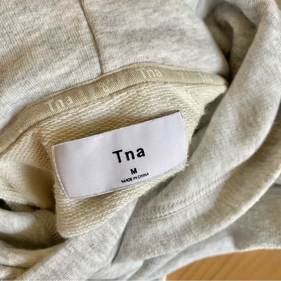 Aritzia tna cropped hoodie grey - Picture 4 of 5